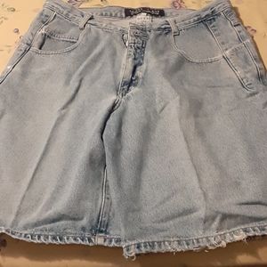 Guess short
